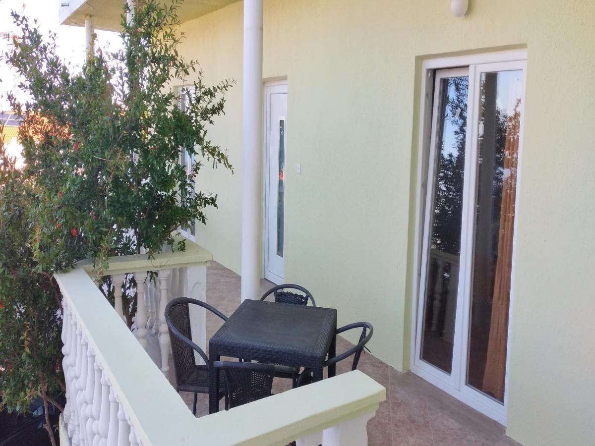 Ražanac Apartments Miocic מראה חיצוני תמונה