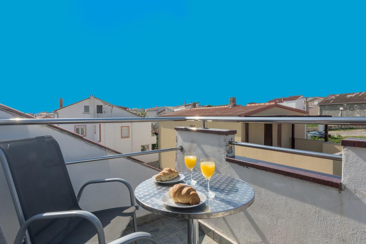 Ražanac Apartments Miocic מראה חיצוני תמונה