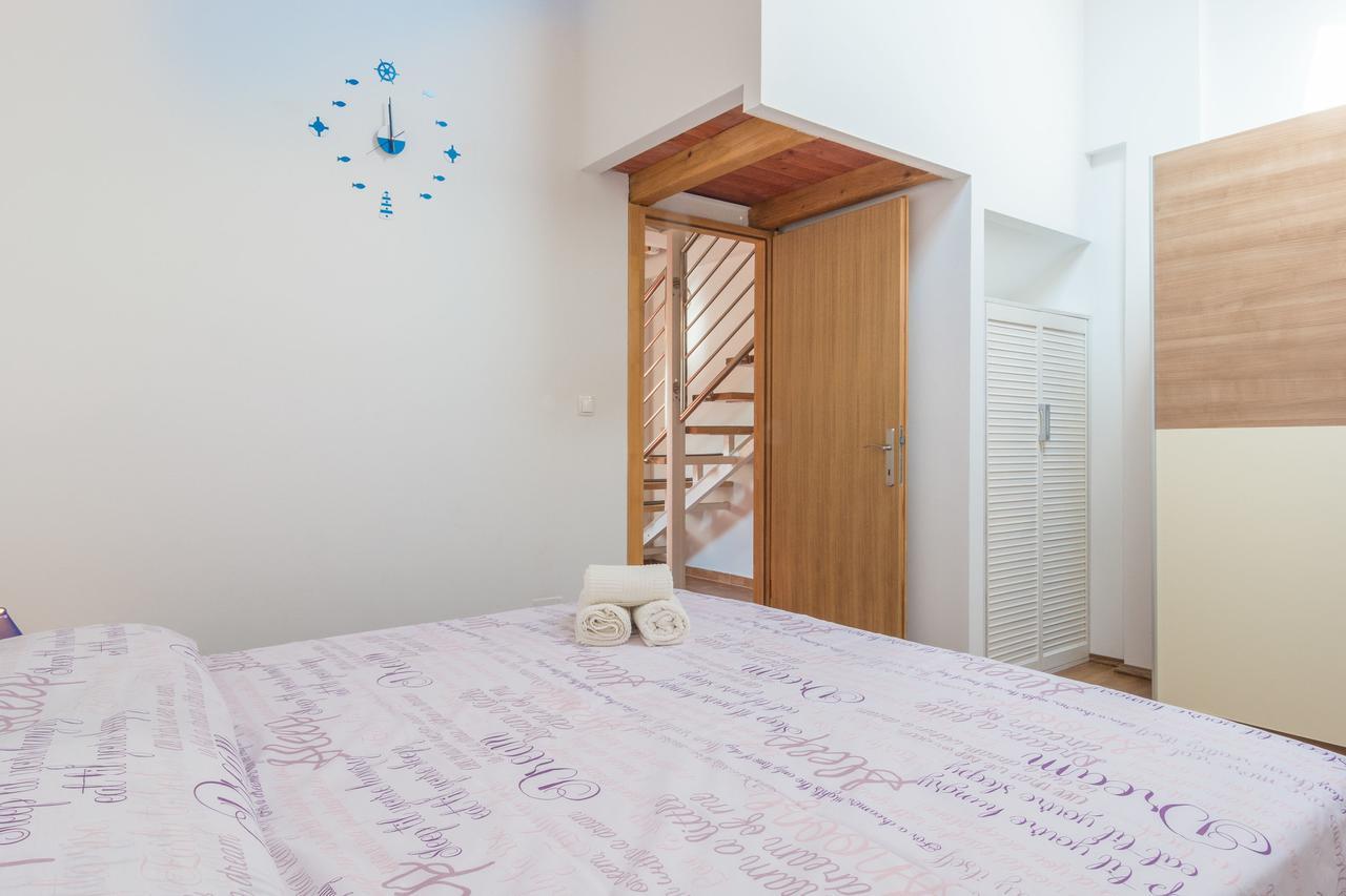 Ražanac Apartments Miocic מראה חיצוני תמונה